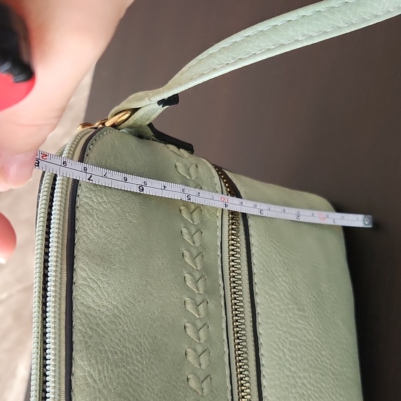 Deluxity Los Angeles, Vegan Green Purse, New - Picture 10 of 11